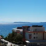 Apartment Dom-el Real 4 - *