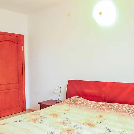 Apartmán Dom-el Real 4 - *
