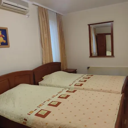 Apartman Dom-el Real 4 - *