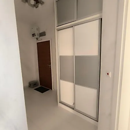Apartment Dom-el Real 4 - *