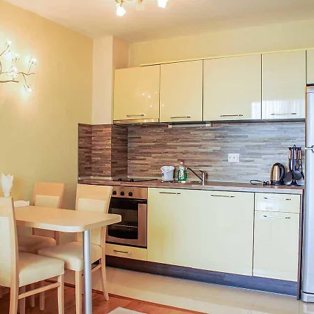 Apartment Dom-el Real 4 - Sweti Wlas